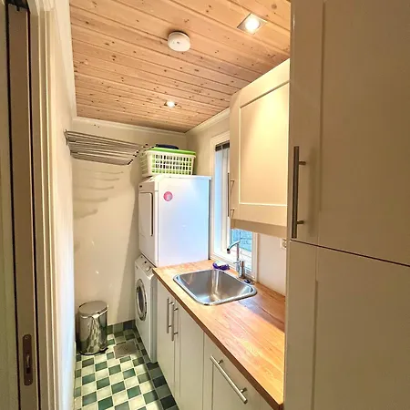 Southern Pearl With Private And Pier Сasa de vacaciones Kristiansand