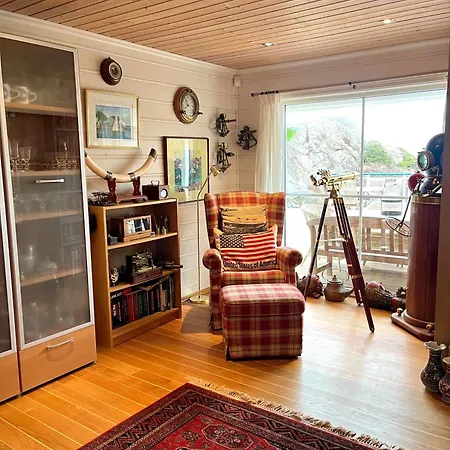 Southern Pearl With Private And Pier Сasa de vacaciones Kristiansand