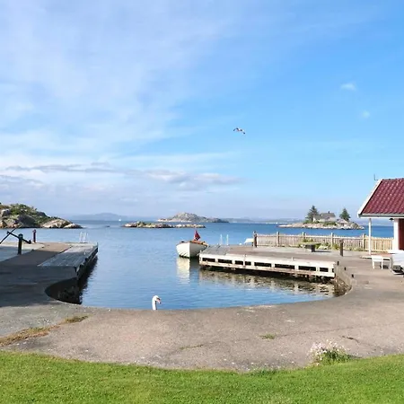 Southern Pearl With Private And Pier Сasa de vacaciones Kristiansand