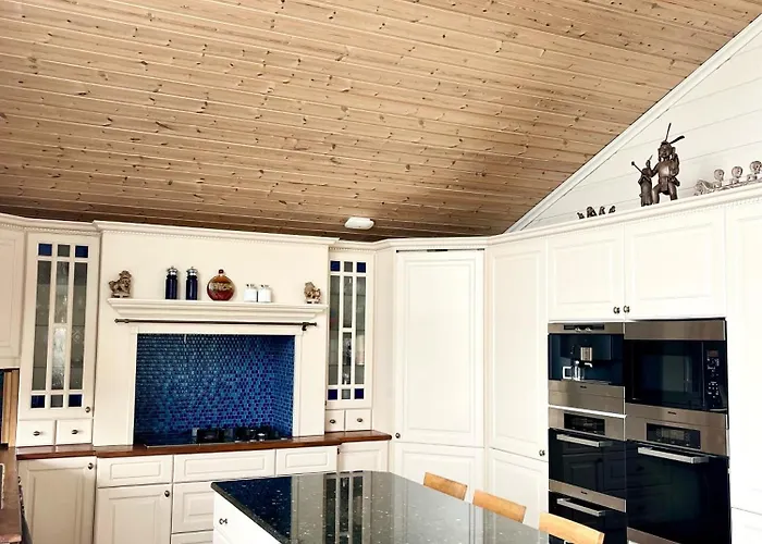 Semesterbostad Southern Pearl With Private And Pier